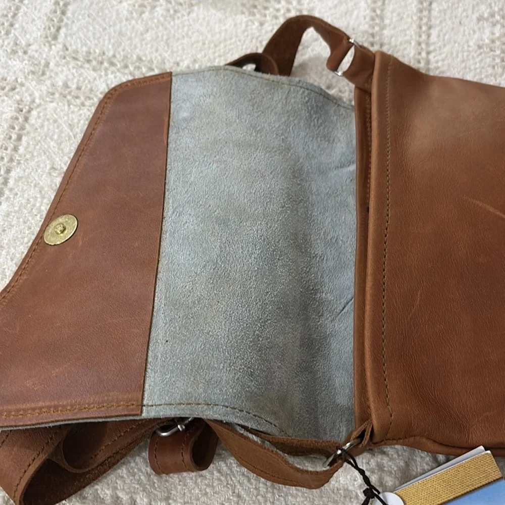 Kilele Hide Envelope Brown and Tan Leather‎ Messenger Crossbody Bag NWT